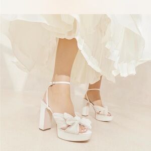 Brand new loeffler Randall Natalia bow Pumps - in ivory.  Us women’s size 5